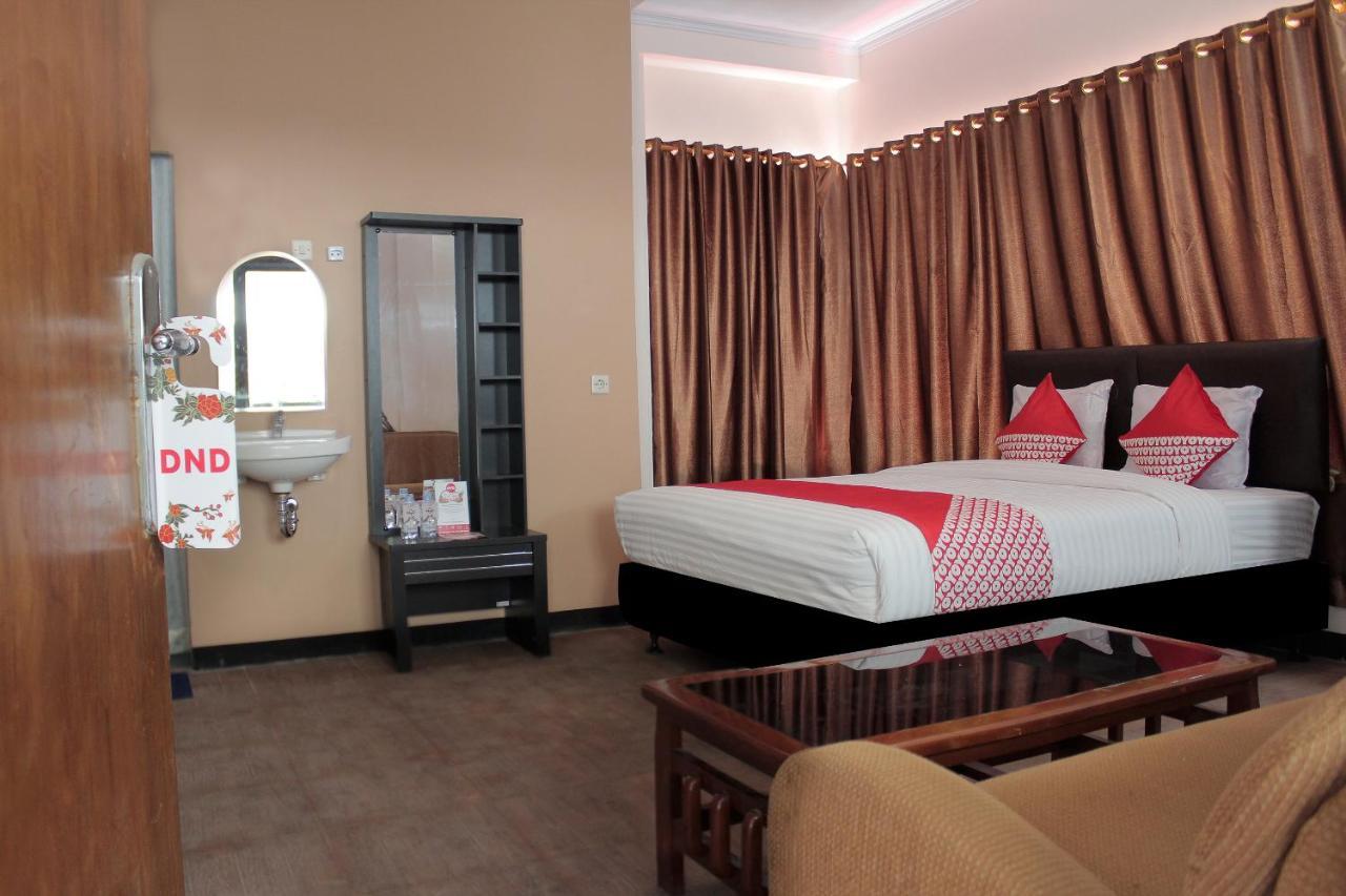 Oyo 222 M@Jayakarta Hotel ภายนอก รูปภาพ