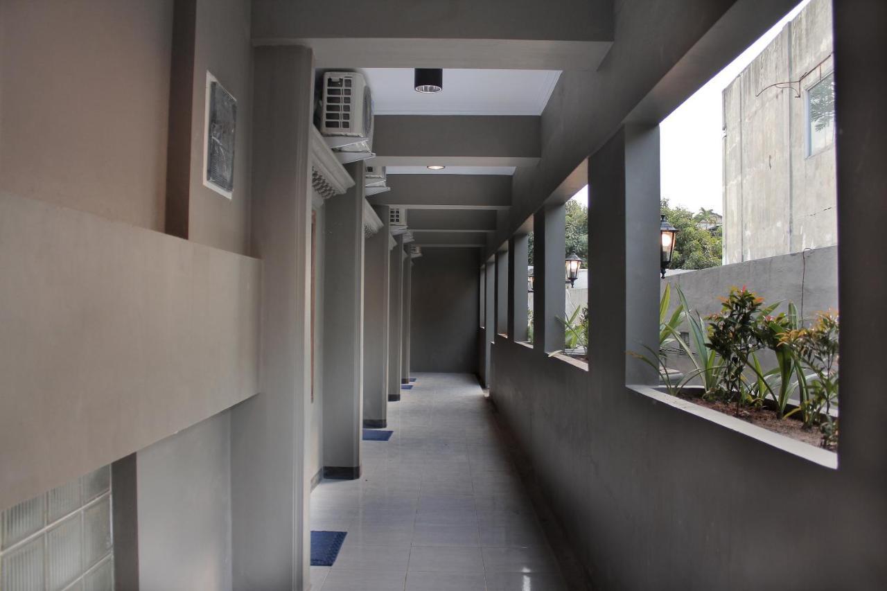 Oyo 222 M@Jayakarta Hotel ภายนอก รูปภาพ