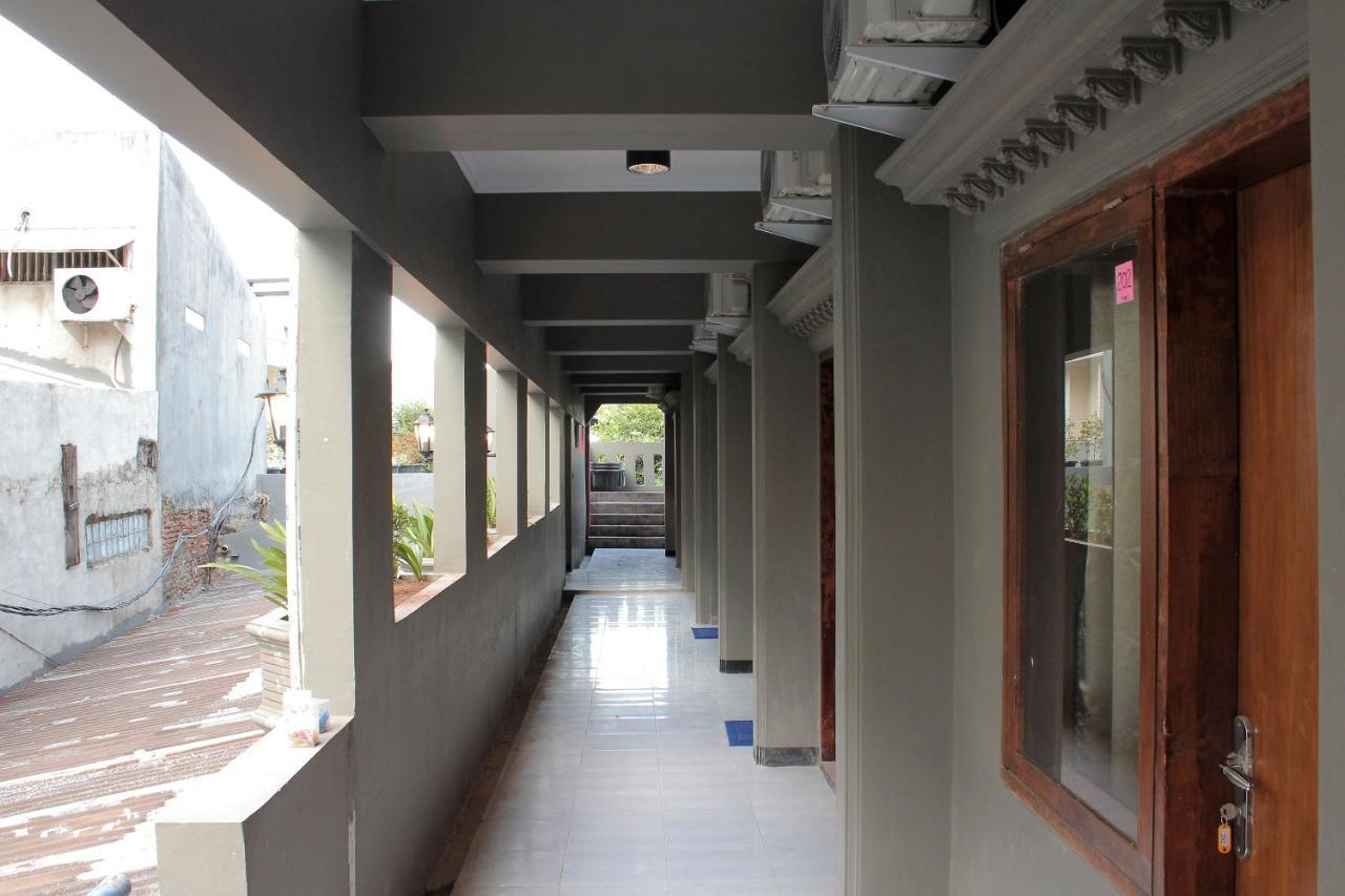 Oyo 222 M@Jayakarta Hotel ภายนอก รูปภาพ