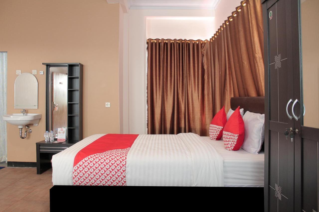 Oyo 222 M@Jayakarta Hotel ภายนอก รูปภาพ